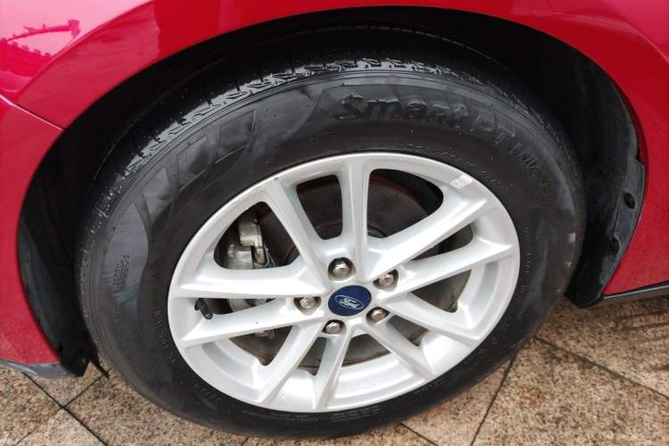 Used Ford Focus 2018 Sedan Classic 1.6L Automatic Trendy SmartDrive Edition