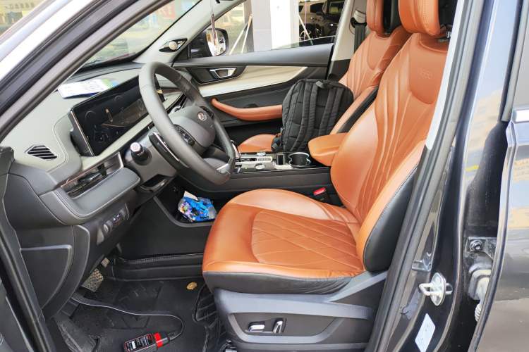 Used Chery Tiggo 8 PLUS 2022 290TGDI DCT Luxury Edition+
