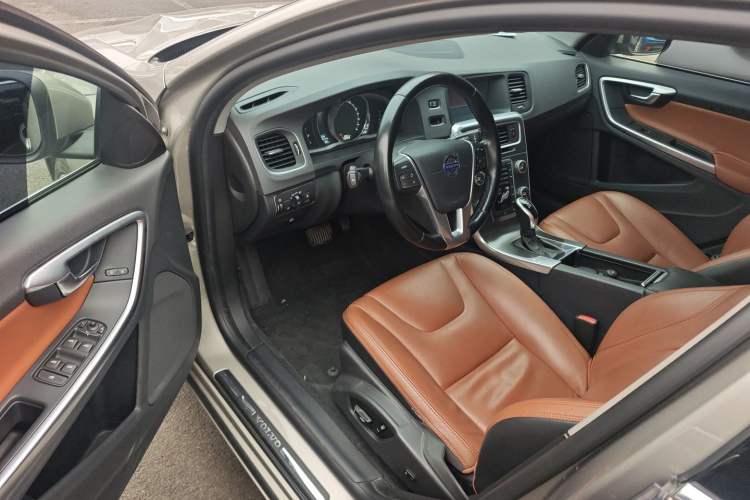 Used Volvo S60 2015 S60L T5 Intelligent Drive Edition
