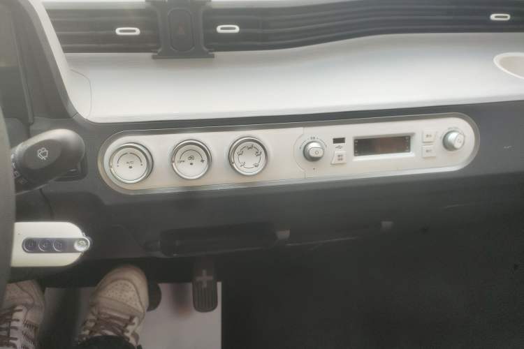 Used Wuling Hongguang MINIEV 2022 Macaron Fashion Model Lithium Iron Phosphate