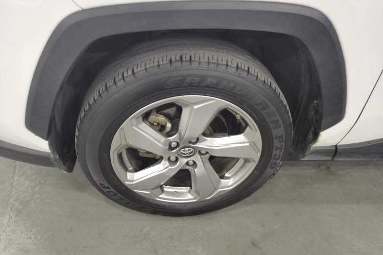 Used Toyota RAV4 2021 2.0L CVT Two-Wheel Drive Fashion Edition