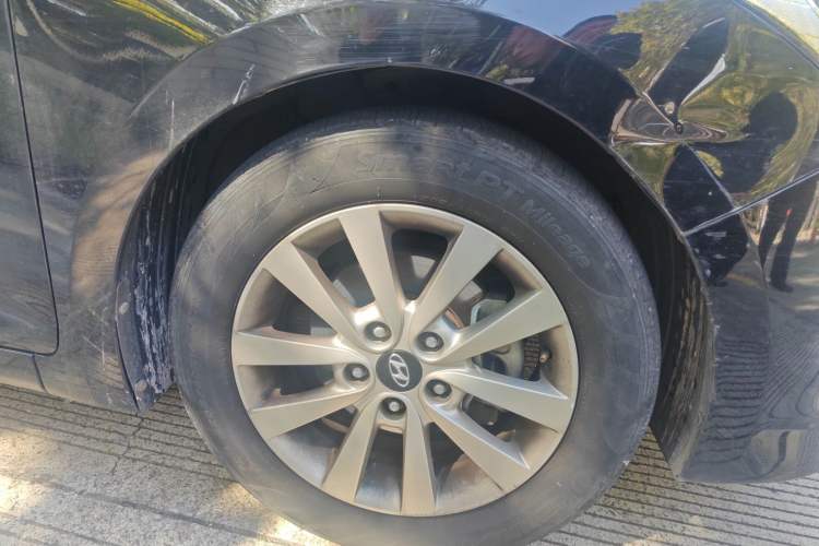 Used Hyundai Mistra 2014 1.8L Manual Comfort GL Model