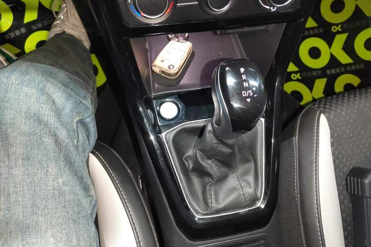 Used Volkswagen Tacqua 2021 280TSI DSG R-Line Smart Connectivity Version