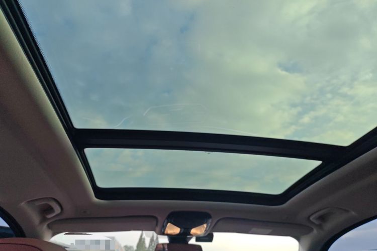 Used BMW X5 2022 xDrive 30Li Luxury M Sport Package
