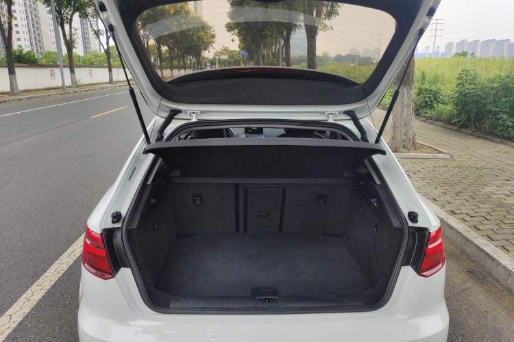 Used Audi A3 2018 30th Anniversary Edition Sportback 35 TFSI Ambition Model
