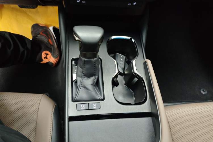 Used Lexus ES 2022 200 Excellence Edition
