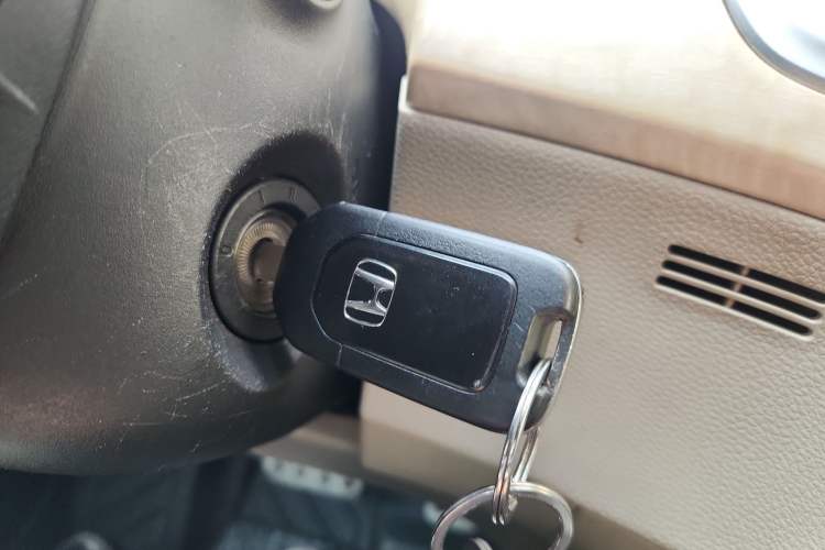 Used Honda Jade 2013 1.8L automatic Comfort version 5 seats
