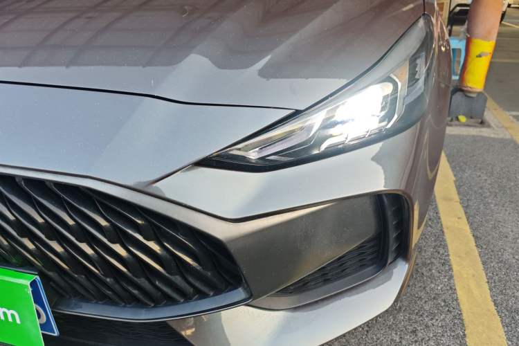 Used MG 5 2023 180 DVVT CVT Luxury Edition
