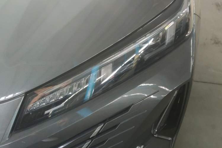 Used Changan Eado PHEV 2025 Smart New Blue Whale 145KM High-Energy Edition