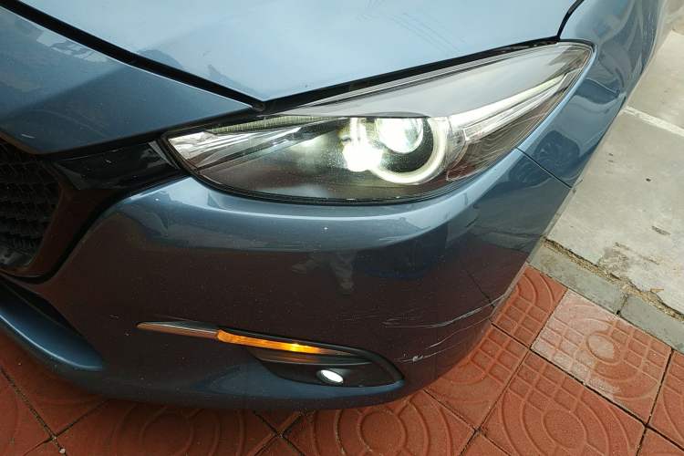 Used Mazda Mazda 3 Axela 2019 Cloud-Controlled Sedan 1.5L Automatic Luxury Model China VI Standard