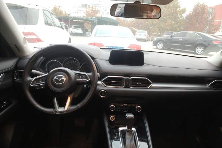 Used Mazda CX-5 2017 2.0L Automatic 2WD ZhiShang Trim China V Standard
