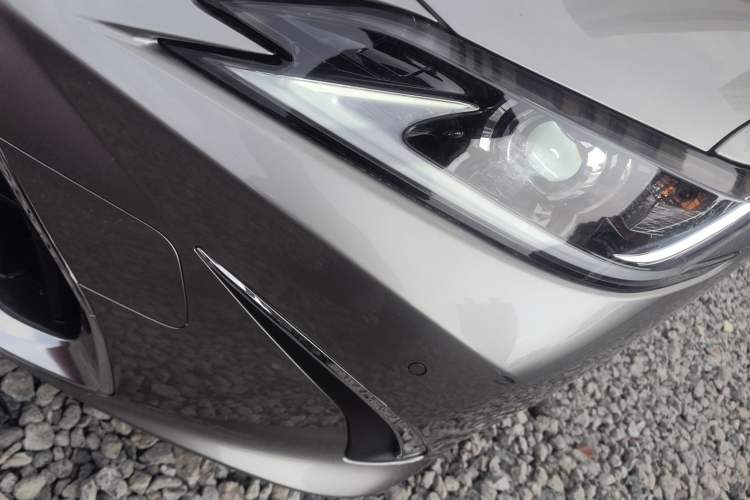 Used Lexus ES 2023 200 Excellence Edition
