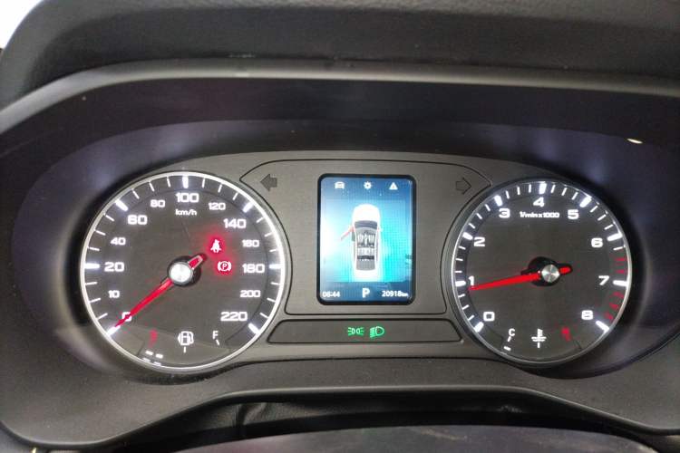 Used Roewe i5 2021 1.5L CVT Platinum Edition
