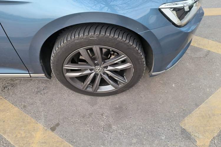 Used Volkswagen Variant 2018 380TSI Two-Wheel Drive Comfort Edition