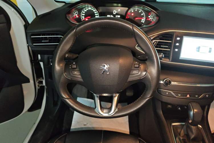 Used Peugeot 308S 2015 1.2T Automatic Jingchi Edition
