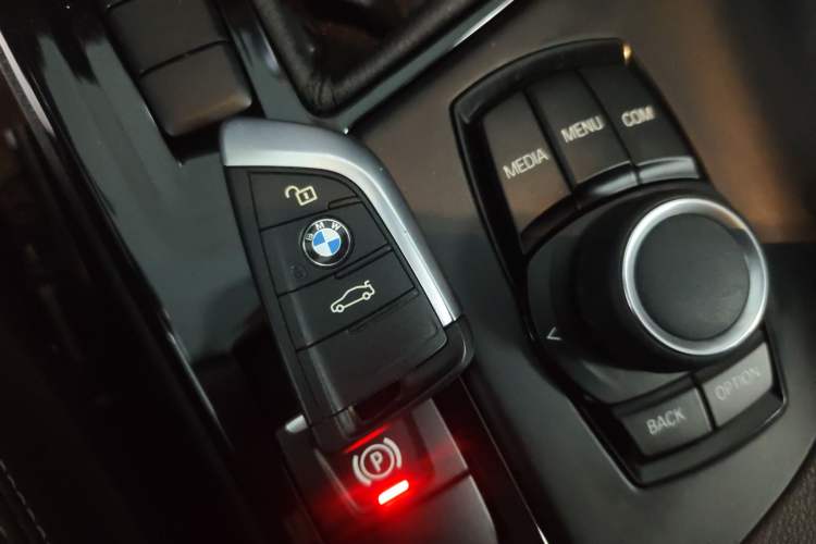 Used BMW X1 2018 sDrive18Li Luxury Model
