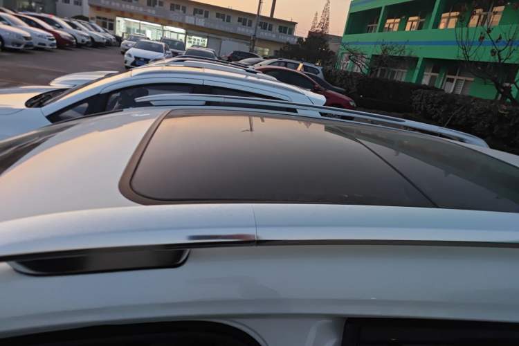 Used  6 2014 1.6T Luxury Edition THP160