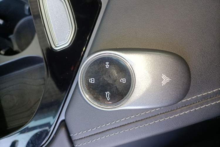 Used NETA S 2022 Extended-Range Version 1160 km Range Rear-Wheel-Drive Compact Edition
