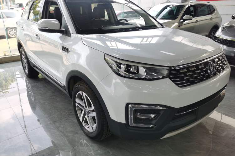 Used Changan CS55 2018 1.5T Automatic Colorful Edition China V Standard
