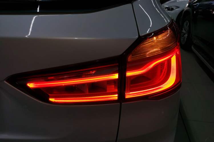 Used BMW X1 2016 sDrive18Li Premium Edition
