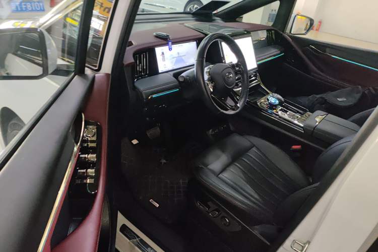 Used GAC Trumpchi M8 2023 Zongshi Series Dual-Motor YuZun Edition