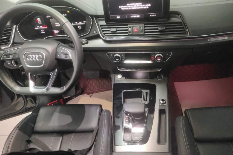 Used Audi Q5L 2022 40T Luxury Dynamic Model
