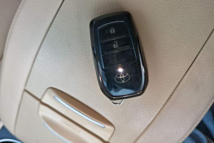 Used Toyota Highlander 2021 2.0T Four-Wheel Drive Luxury Edition 7 Seats
