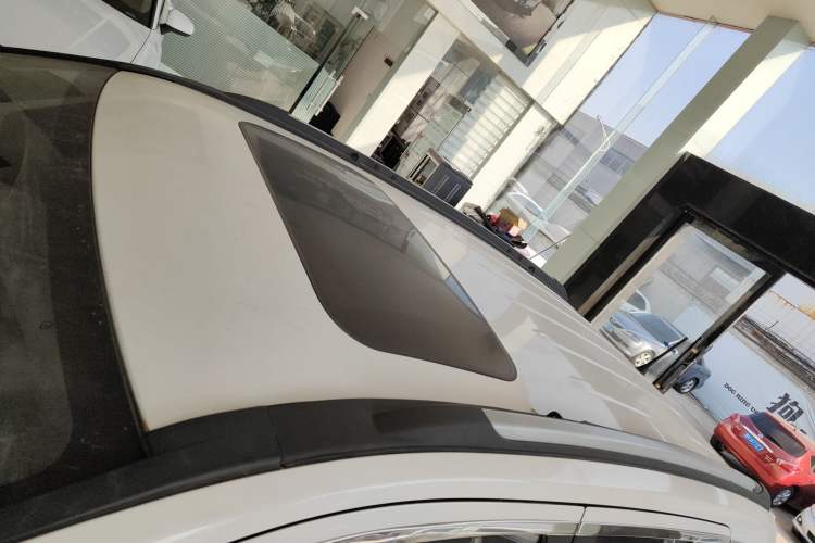 Used  Compass 2015 2.0L two-wheel drive sport version