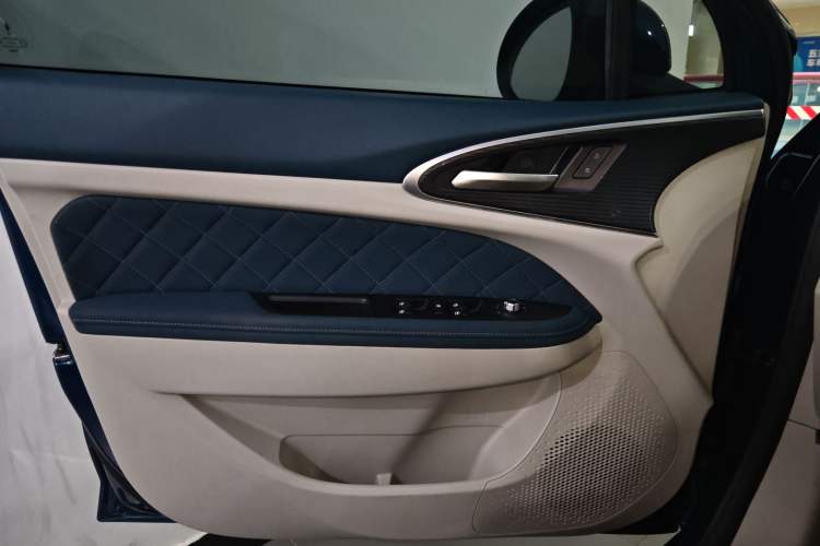 Used ORA Good Cat 2021 400km Standard Range Athena Edition Lithium Iron Phosphate
