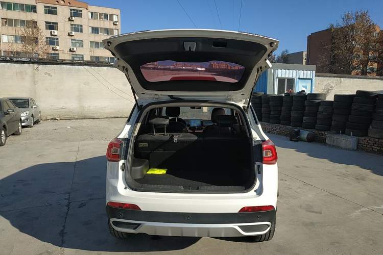 Used Baojun 510 2017 1.5L Automatic Fashion Model
