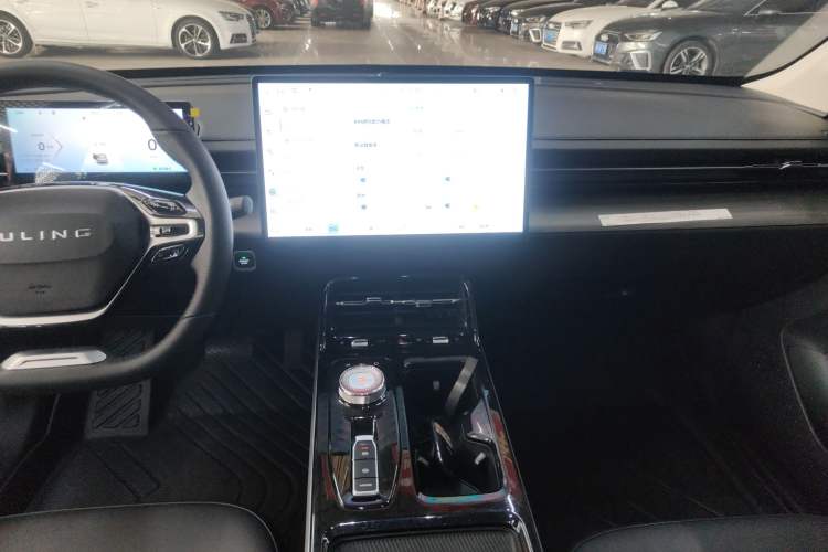 Used Wuling Xingguang 2024 Co-Creation Edition 510 Advanced Model
