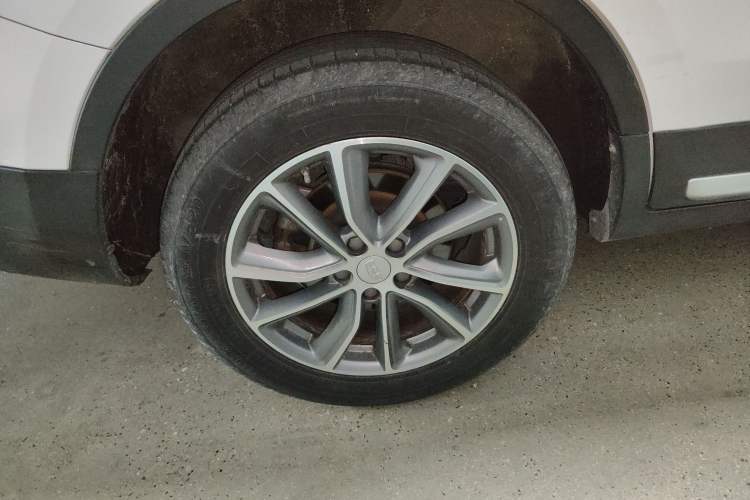 Used Geely Auto Emgrand X7 Sport 2018 1.8TD Automatic Two-Wheel Drive Smart 4G Connected Version