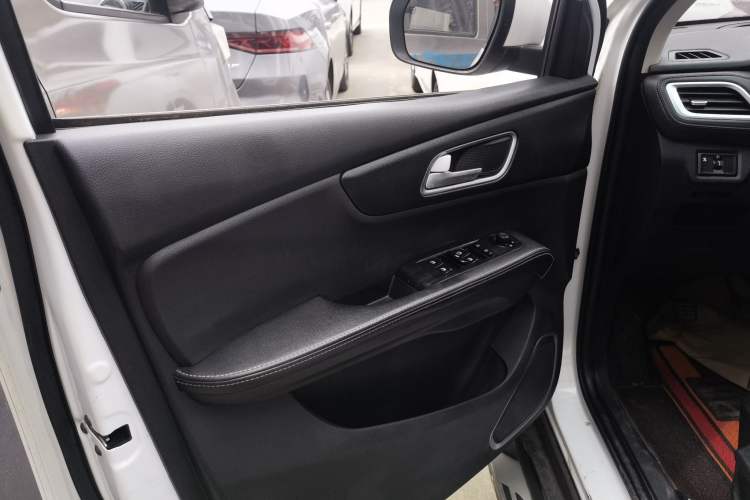 Used SWM X7 2016 1.5T Manual Luxury Edition 7 Seats
