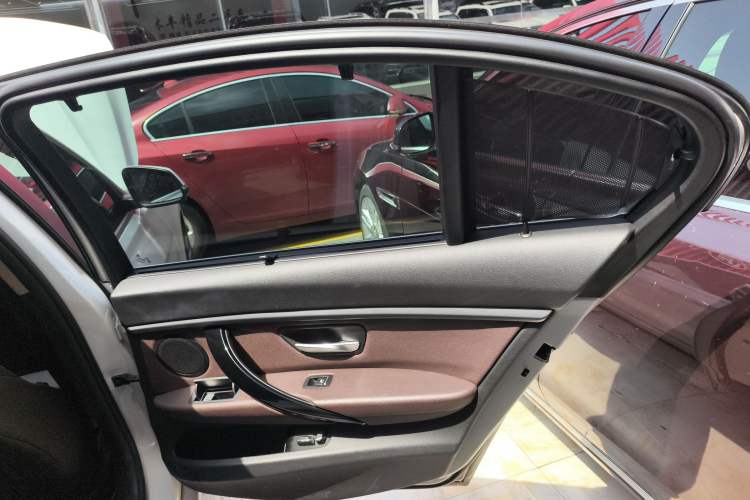 Used BMW 3 Series 2019 320Li Fashion Model
