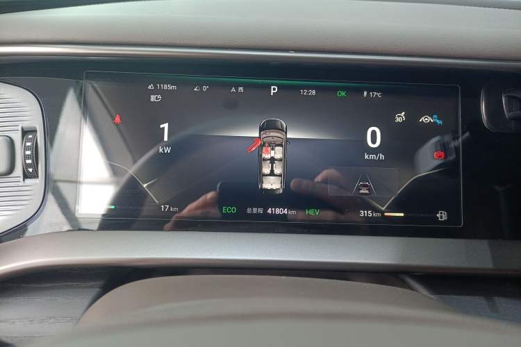 Used Denza D9 2022 DM-i 970 Four-Wheel Drive Flagship Model
