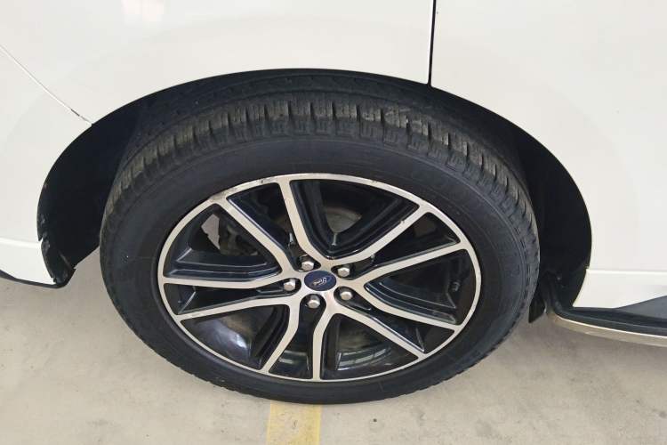 Used Ford Edge 2020 EcoBoost 245 Two-Wheel Drive Titanium 7-Seater
