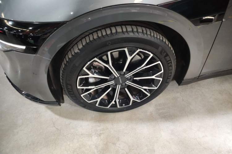 Used Zeekr 007 2024 Rear-Drive Enhanced Version 75 kWh
