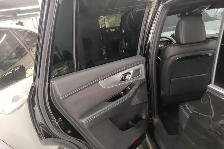 Used GAC Trumpchi GS8 2022 Double-Energy Series 2.0TM Four-Wheel Drive Premium Edition (7 Seats)
