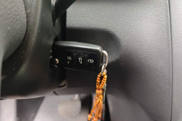 Used Volkswagen Touran 2013 1.4T DSG Comfort Edition 5-Seater
