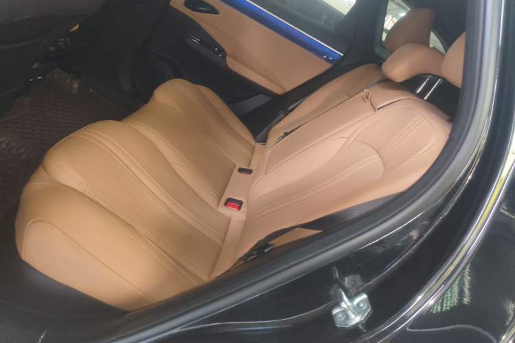 Used  L7 2024 1.5T 115 km MAX Dragon Edition
