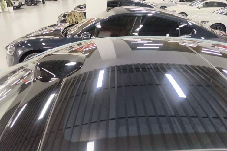 Used Hima Luxeed S7 2025 855 km Max
