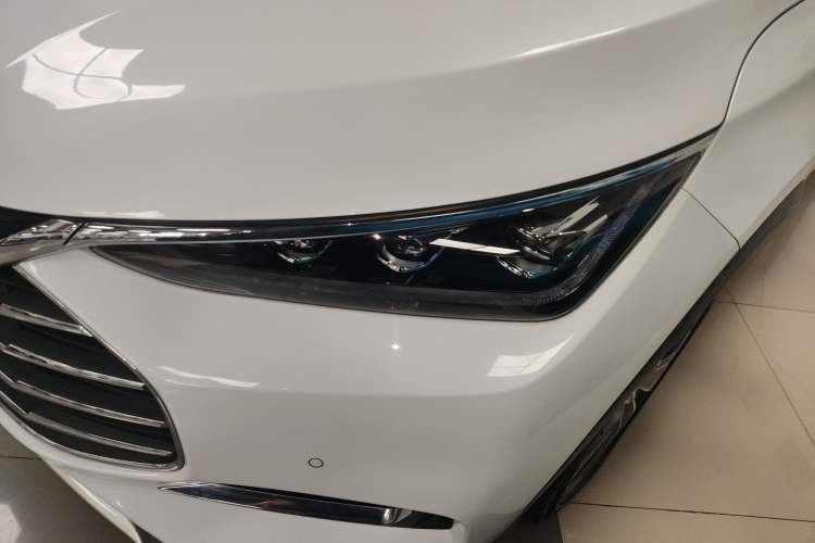 Used BYD Tang 2019 2.0T Automatic SmartConnect Prestige 5-Seater China VI Standard
