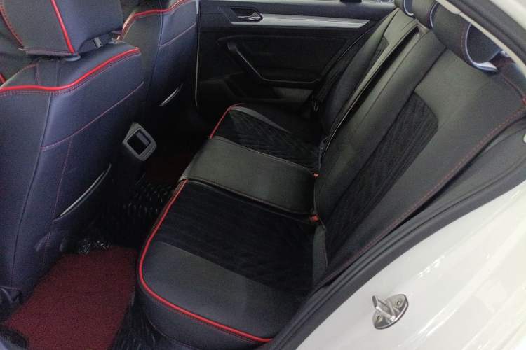 Used Volkswagen Lamando 2019 230TSI DSG Fashion Edition China V Standard
