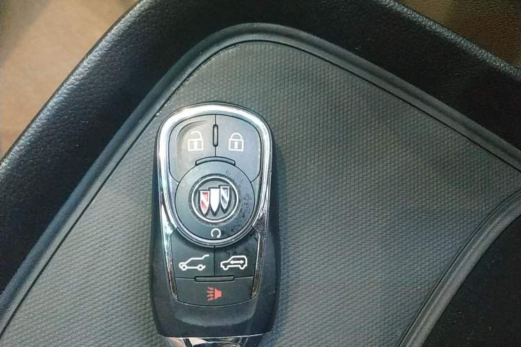 Used Buick GL8 2017 ES 28T Luxury Model China V Standard
