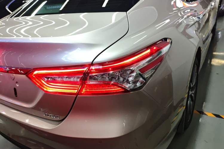 Used Toyota Camry 2021 2.5G Luxury Edition
