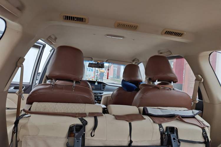 Used Baojun 730 2016 Revised 1.5L Manual Standard Version 7 Seats China V Emission Standard
