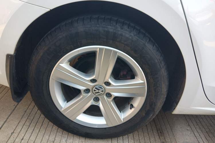 Used Volkswagen Lamando 2017 230TSI DSG Fashion Edition
