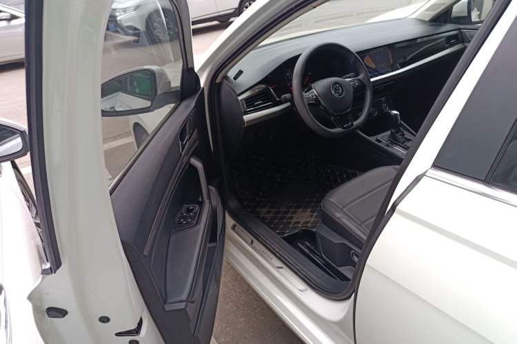 Used Volkswagen Lavida 2021 1.5L Automatic Comfort Edition