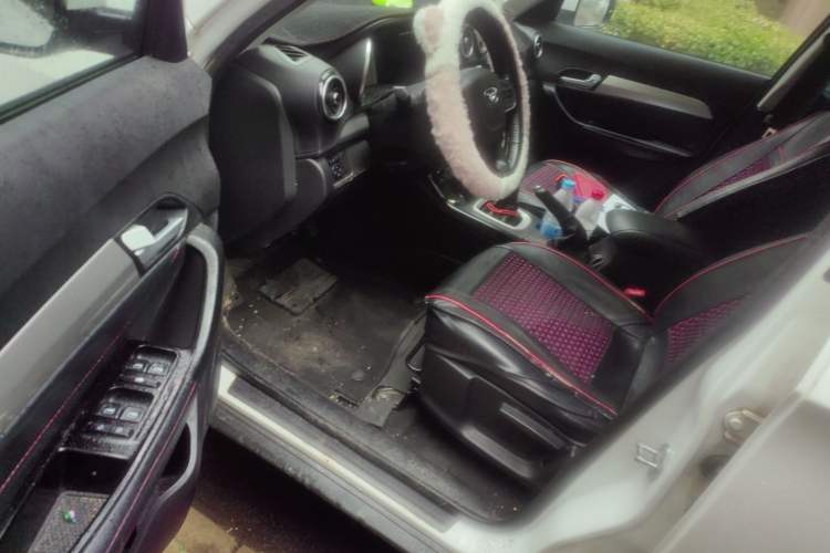 Used Cowin X3 2017 1.6L Manual Enthusiast Edition China V Standard
