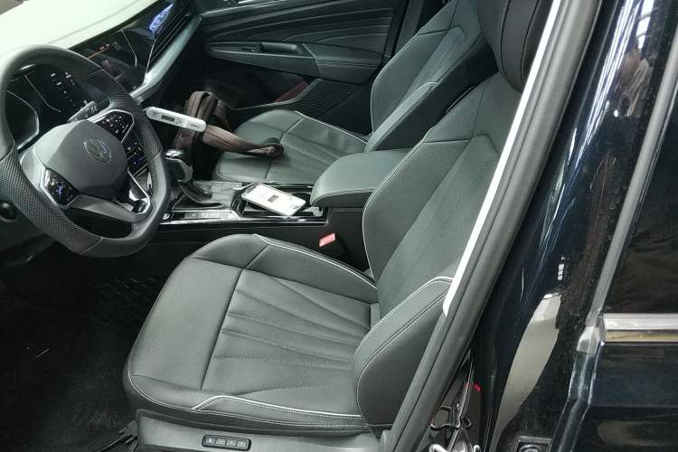 Used Volkswagen Passat 2024 330TSI Starry Elite Edition
